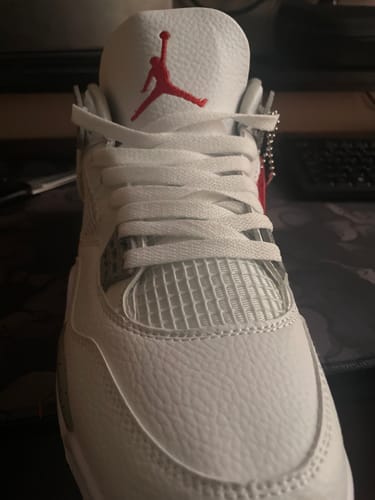 Customer photo review of JORDAN 4 x WHITE OREO