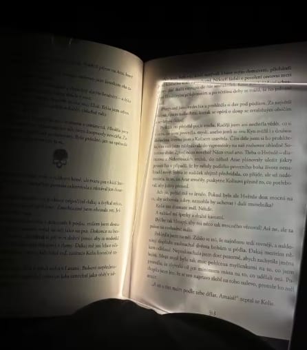 Customer photo review of Luz de Lectura LED 2 en 1 Recargable con Temporizador