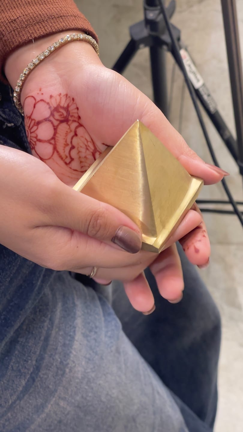 Customer photo review of Solid Brass Pyramid Vastu Remedy for North West Direction Balance, Health, Wealth and Positive Energy Support for Entrance, Kitchen and Home Spaces | 7.6 cm | 600 g