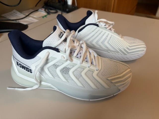 Customer photo review of 04437-111-M | ULTRASHOT 4 | WHITE/PEACOAT