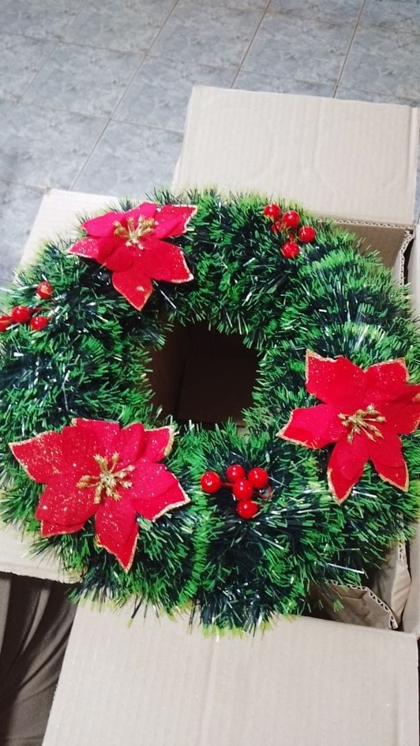 Customer photo review of Guirlanda de Natal Estruturada Decorativa 25cm e 40cm