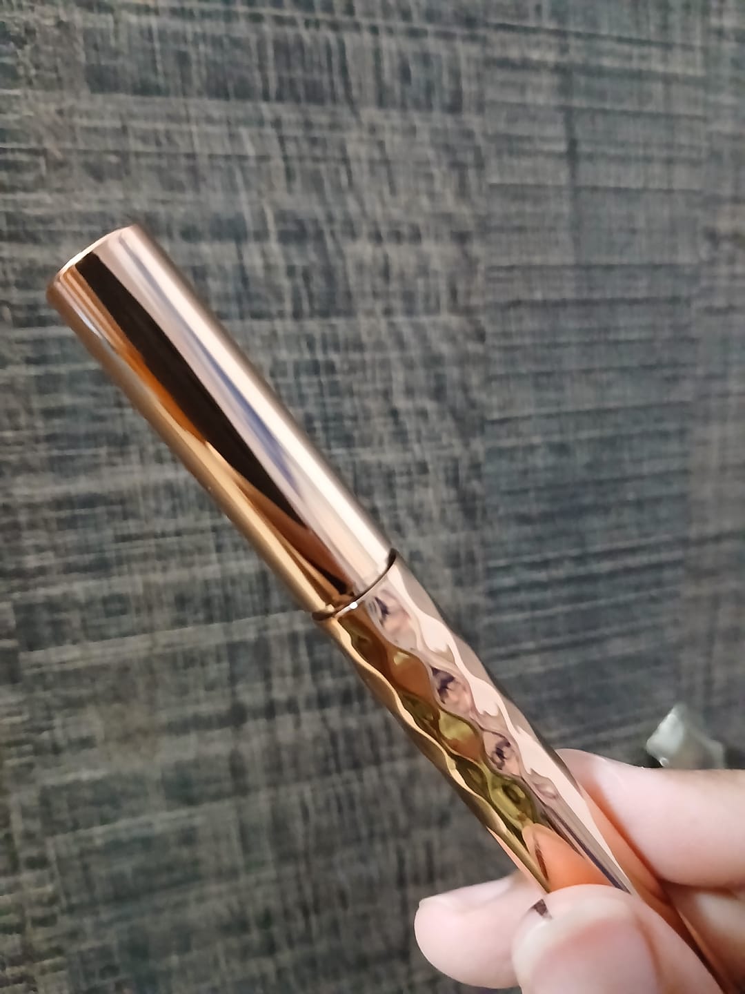 Customer photo review of O.TWO.O GOLD EMBROIDERY EYELINER