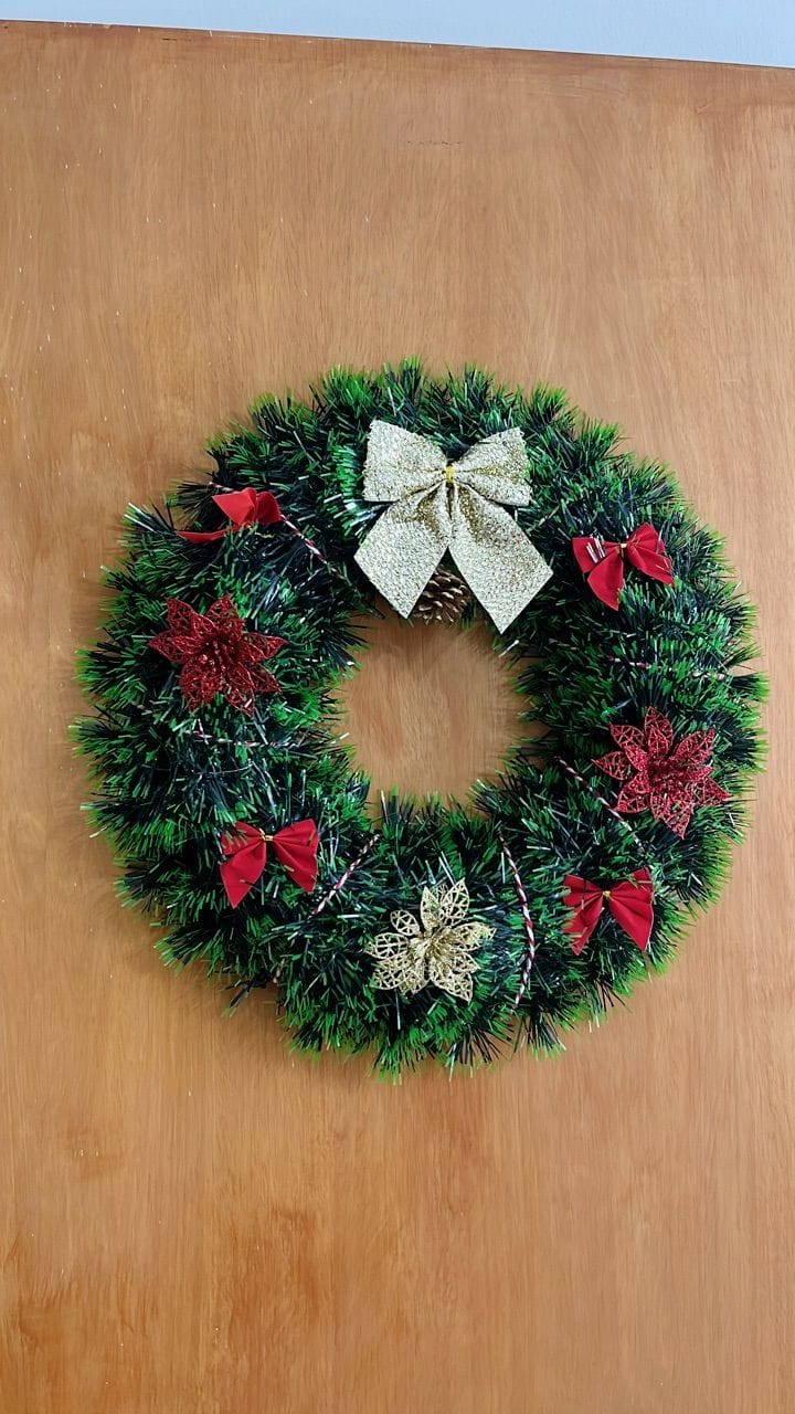 Customer photo review of Guirlanda de Natal Estruturada Decorativa 25cm e 40cm
