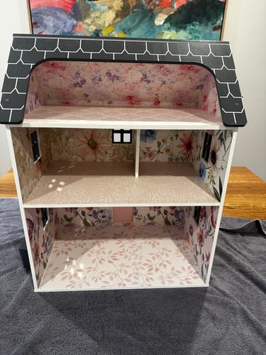 English Rose Wallpaper in a customer&rsquo;s home - verified photo review