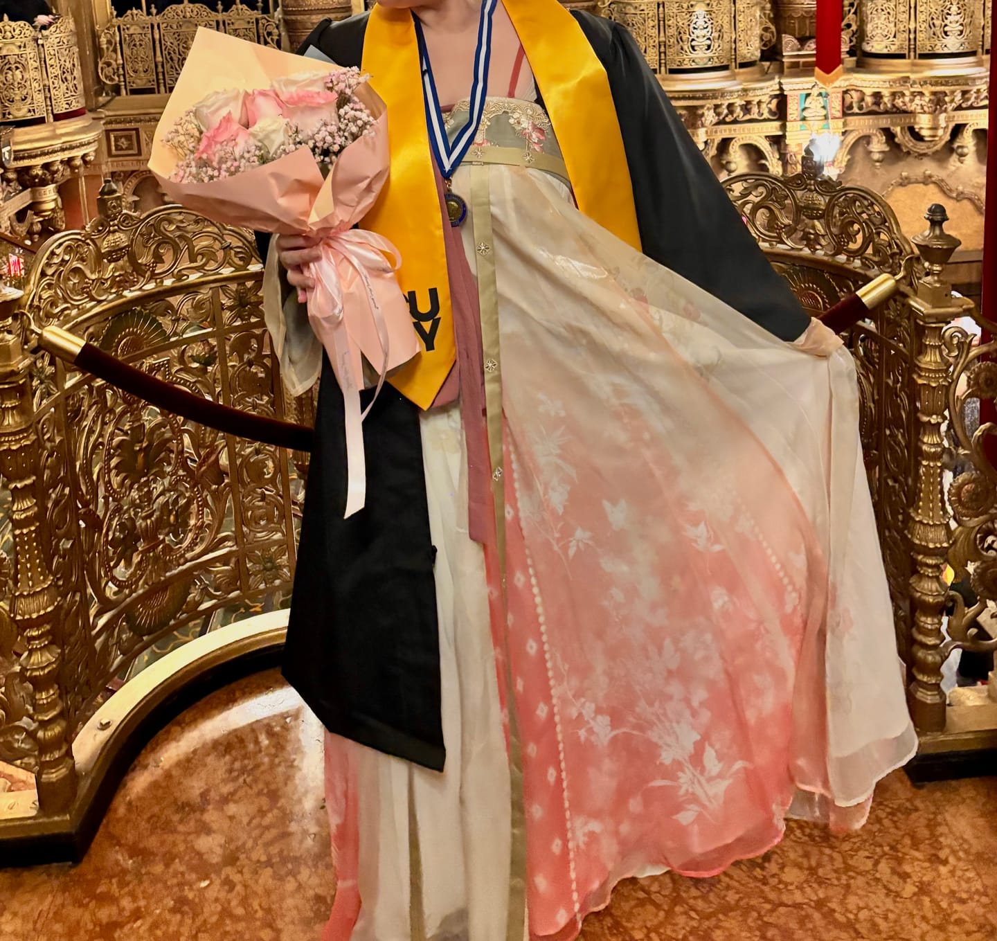 Customer photo review of Peiyu Chunfeng 佩玉春风 Jade Breeze Modernized Tang Dynasty Qixiong Ruqun Dress Set