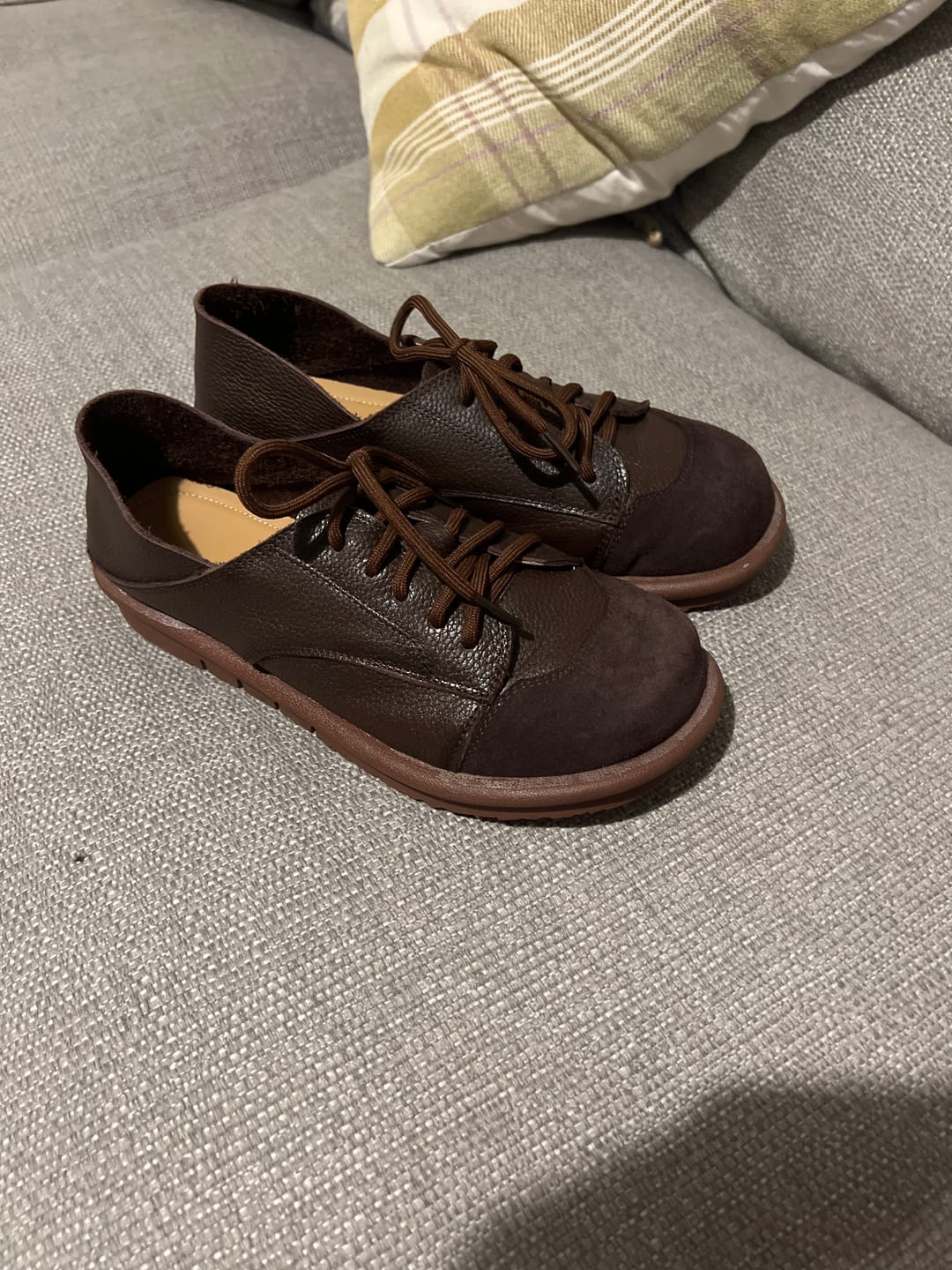 Customer photo review of Women Vintage Leather Spliced Strap Flat Shoes