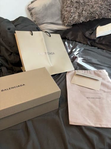 Customer photo review of Balenciaga black furry slides
