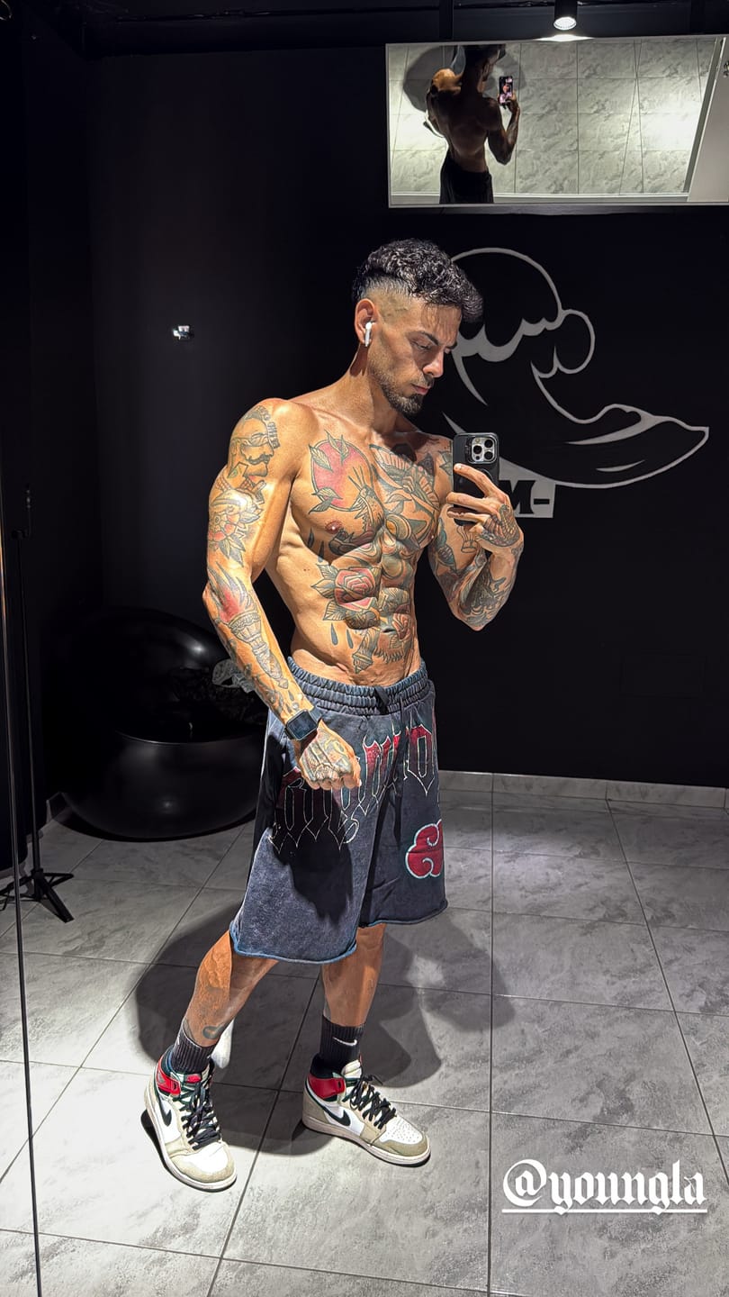 Customer photo review of 1002 - Naruto Sweat Shorts