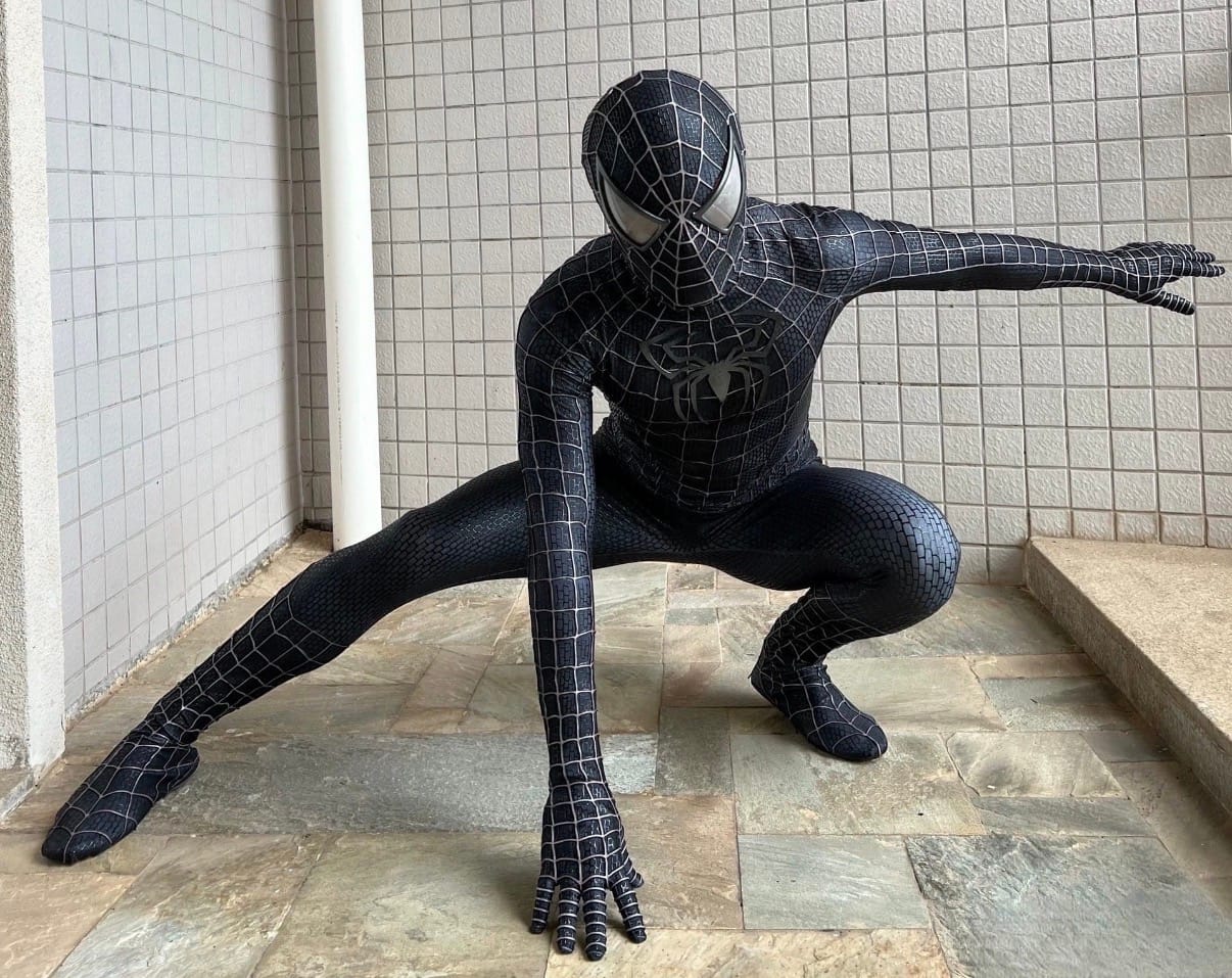 Customer photo review of Tailor made!  Sam Raimi Spiderman 3 Symbiote Suit (Replica Grade)(Screen Printed)