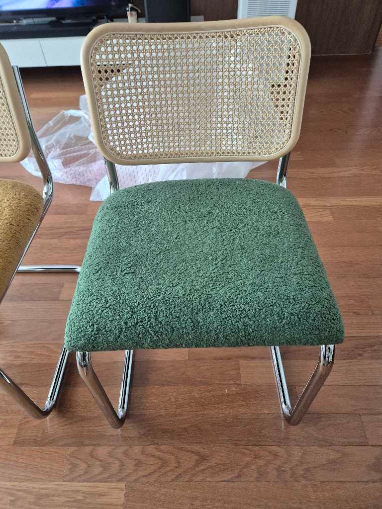Customer photo review of 체스카 - 캔틸레버 체어 - Armless / Seat upholstery version
