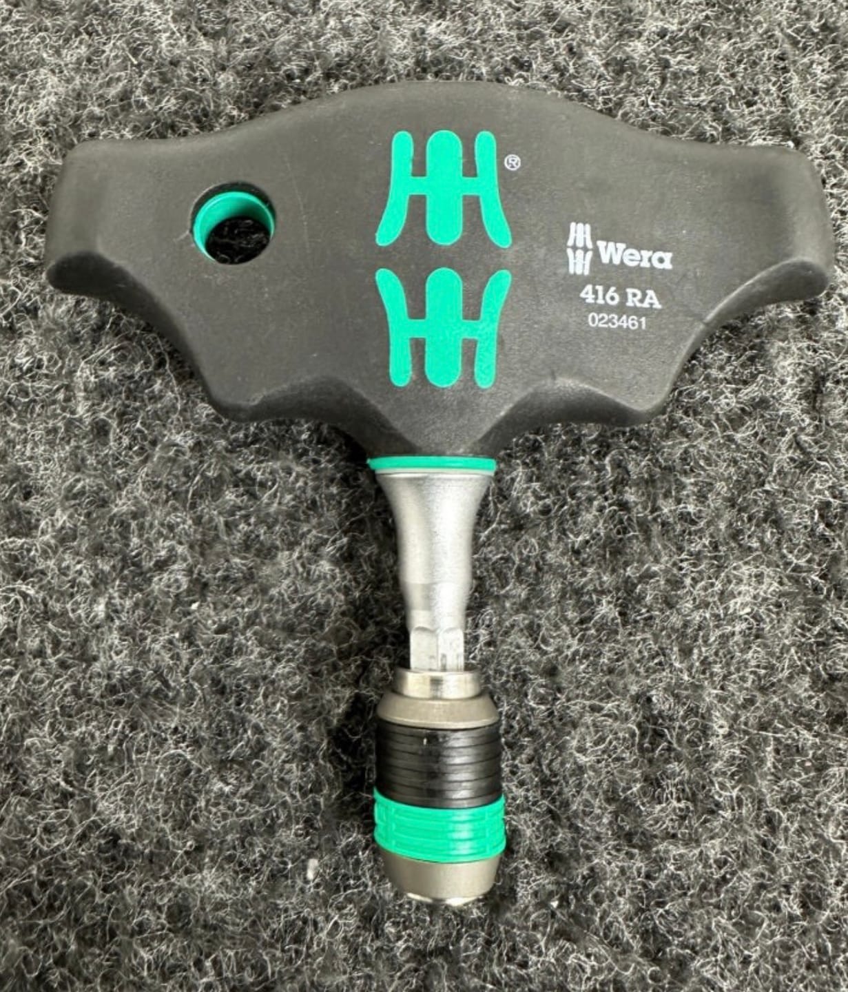 Customer photo review of Wera 416 RA T-handle bitholding screwdriver with ratchet function and Rapidaptor quick-release chuck, 1/4" x 45 mm
