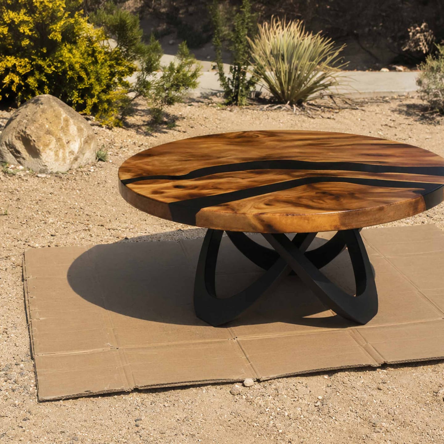 Customer photo review of Coffee Table 41" Round Farmhouse Style for Modern Living Rooms - 103 Looper