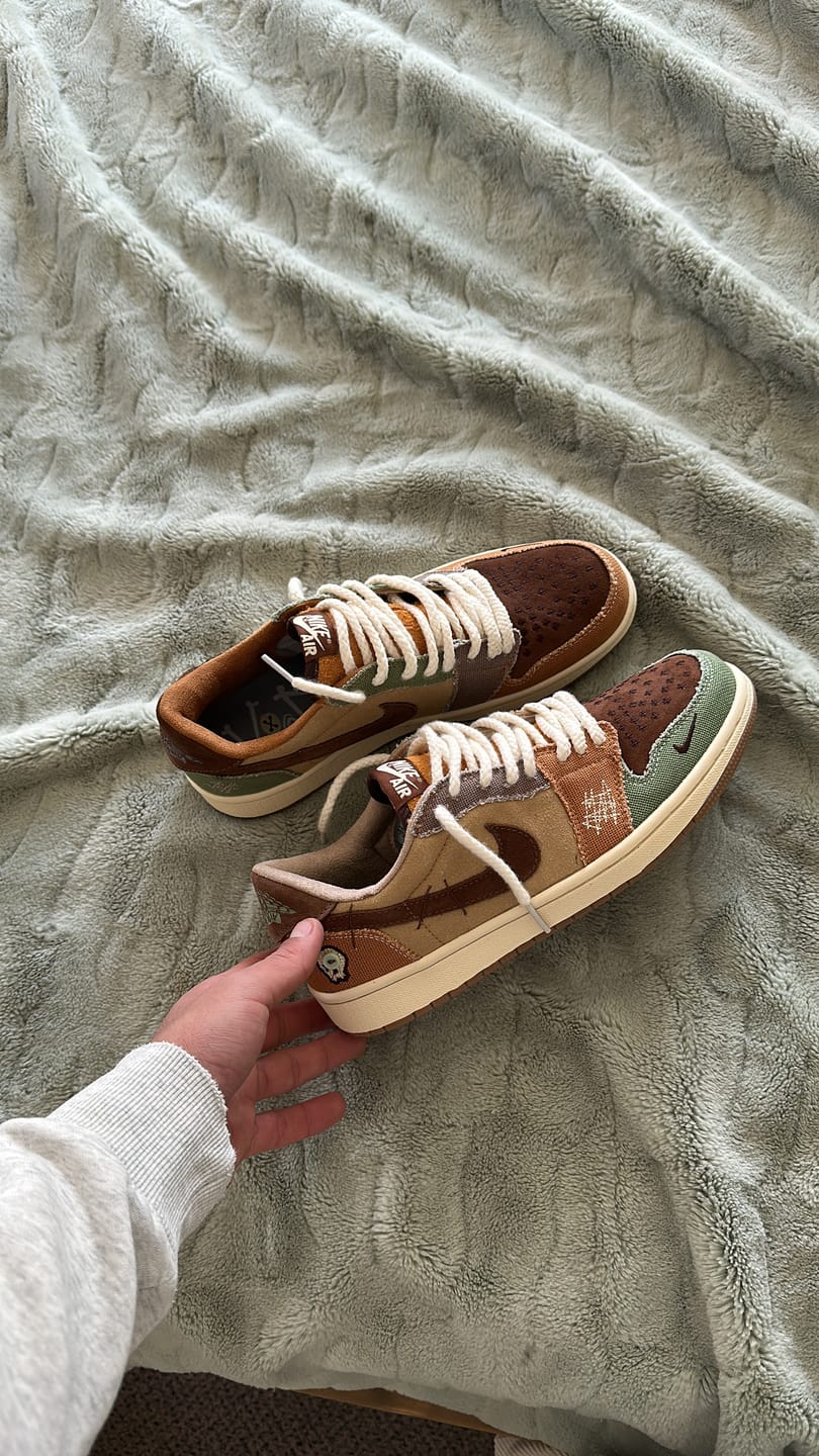 Customer photo review of Jordan 1 Low Zion Williamson x Voodoo 4