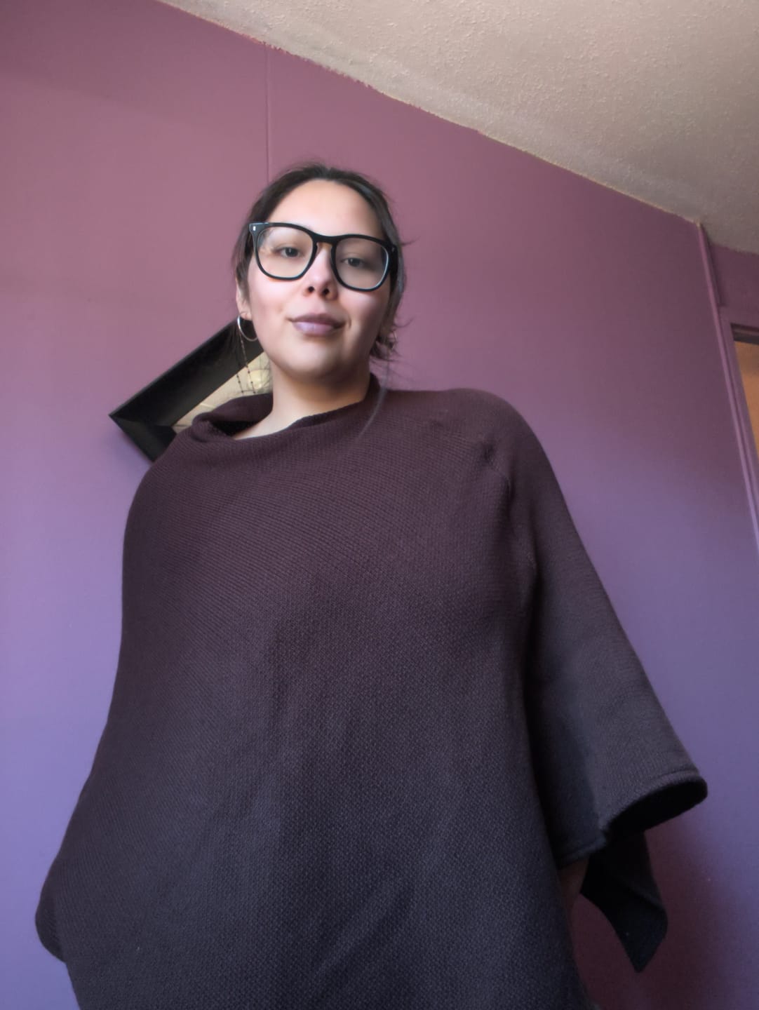 Customer photo review of SWEATER CHARLOTTE CAFÉ - PONCHO ASIMÉTRICO MANTA DE ALGODÓN