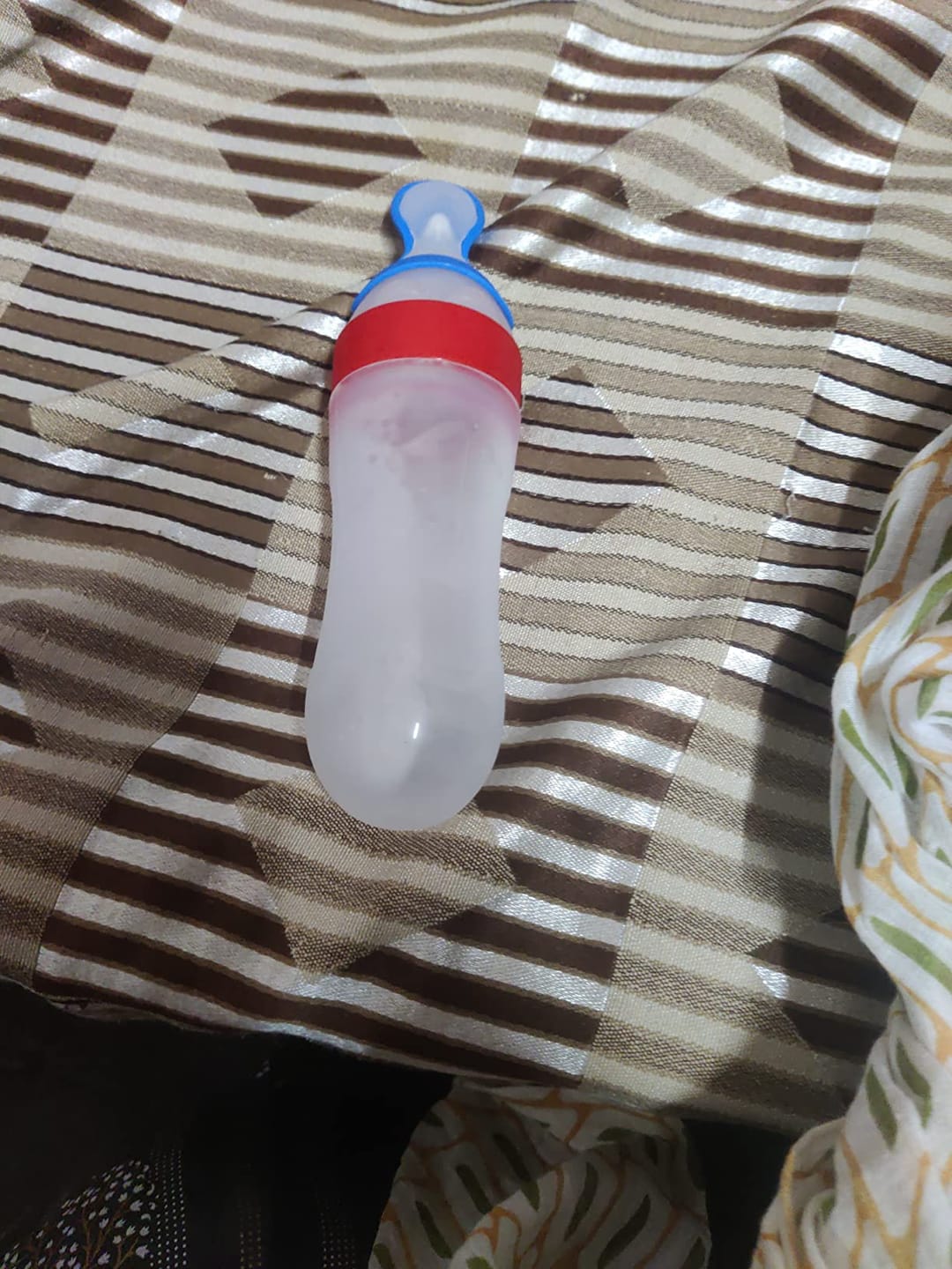 Customer photo review of Squeezy™ Baby Feeder