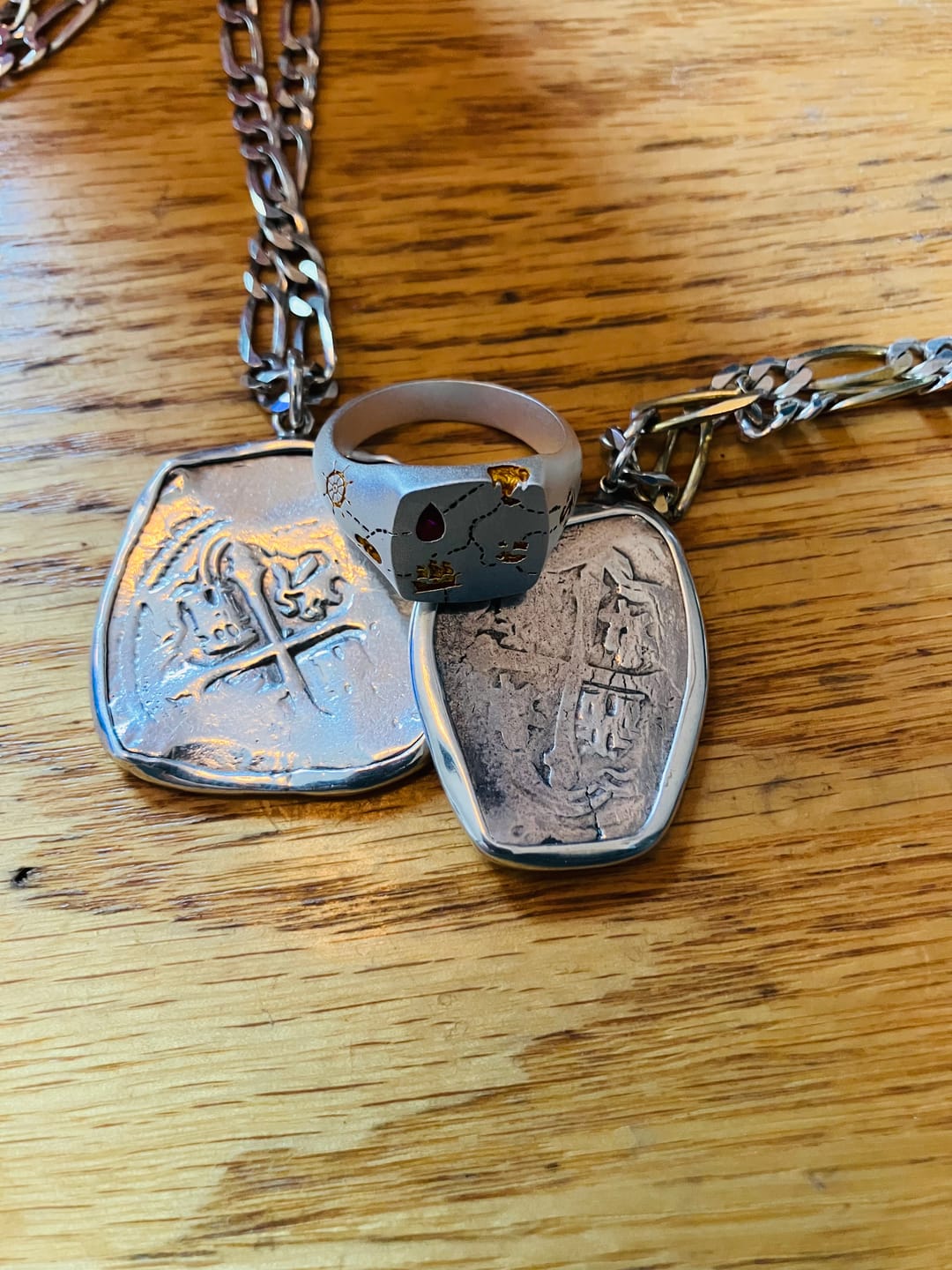 Customer photo review of Gold Inlay • Ruby • Signet - DEAD RECKONING