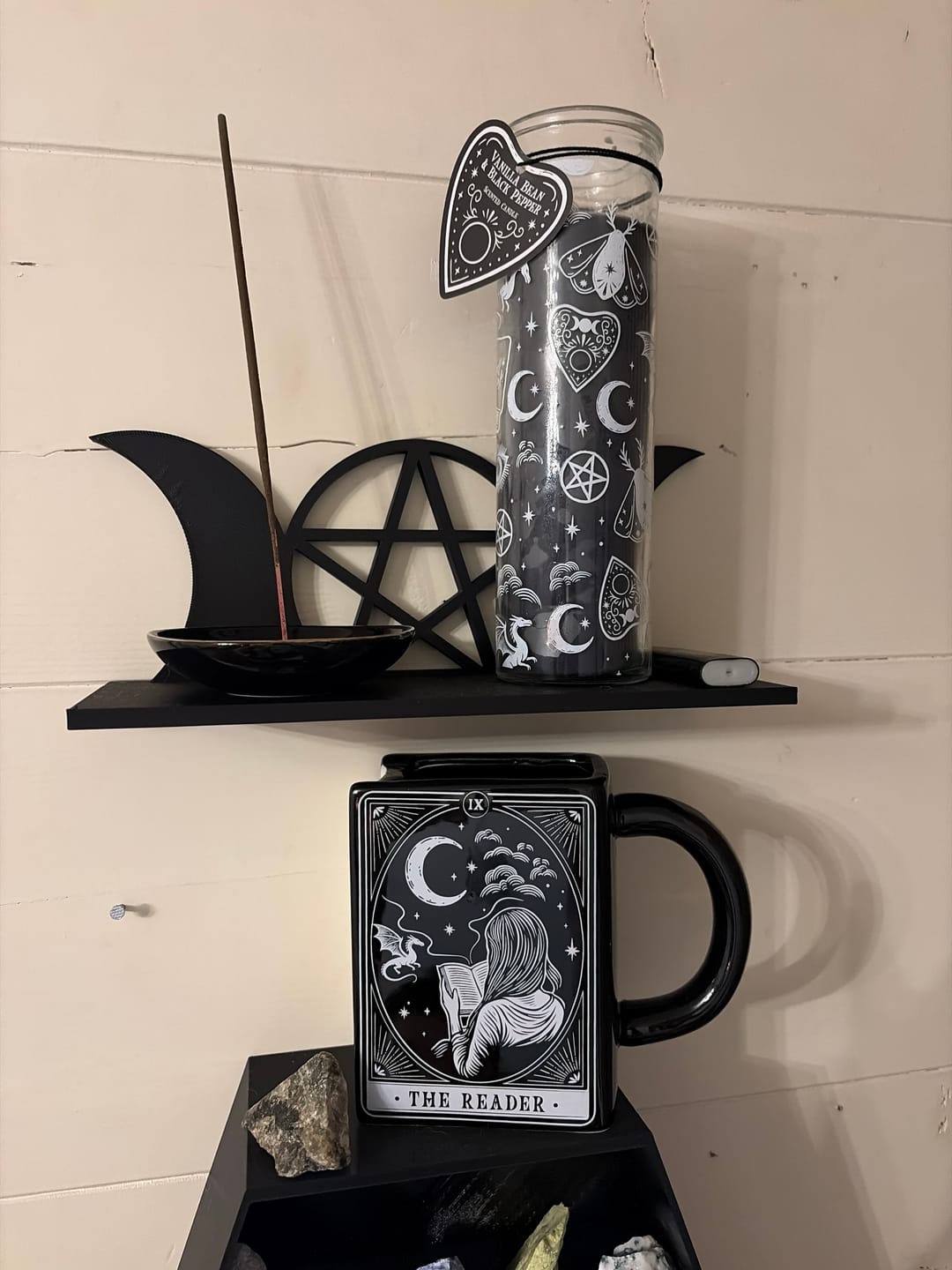 Customer photo review of Mondleserin Zauberbuch Tasse in Buchform - Tarot Design The Reader