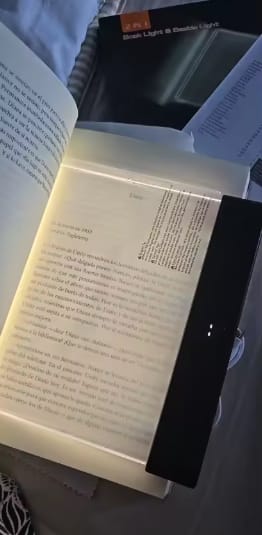 Customer photo review of Luz de Lectura LED 2 en 1 Recargable con Temporizador