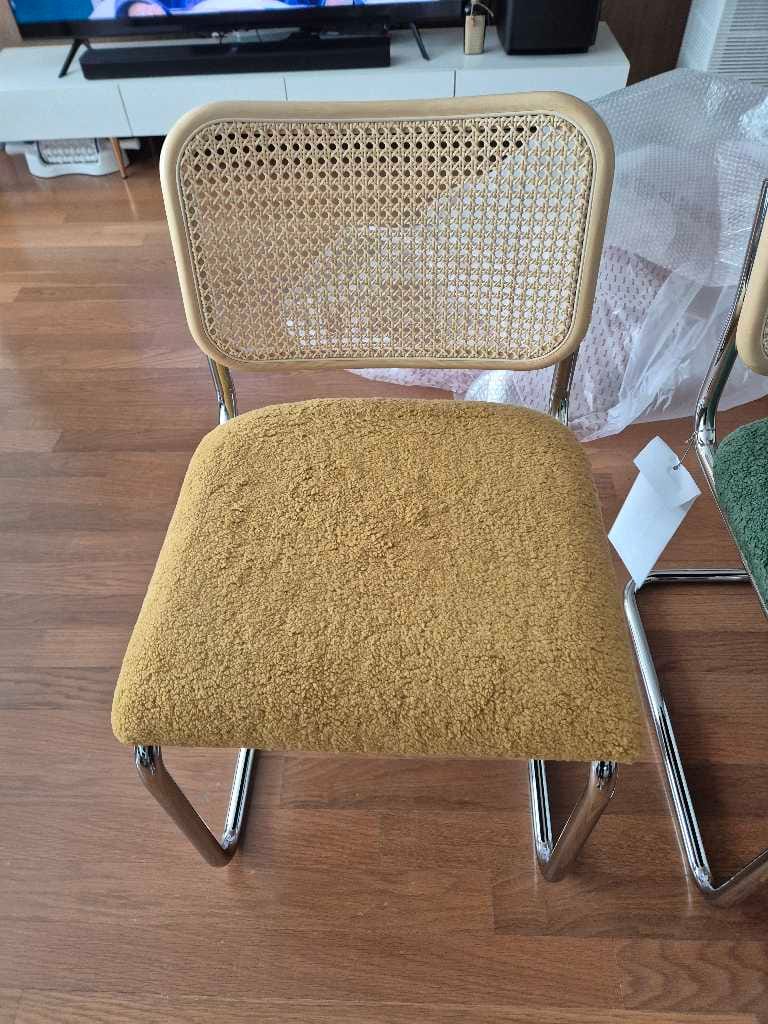 Customer photo review of 체스카 - 캔틸레버 체어 - Armless / Seat upholstery version