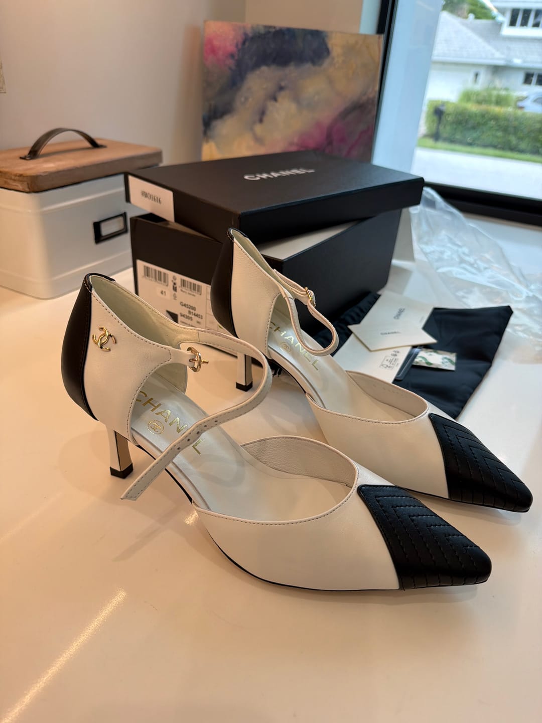 Customer photo review of CC 26 SS Double C Slingback 7.5cm Black White Calfskin 586935