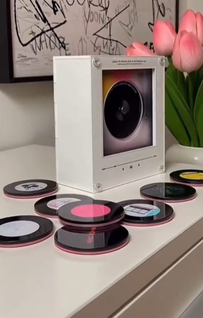 Customer photo review of Musikplayer Magnet - Mit Drehfunktion