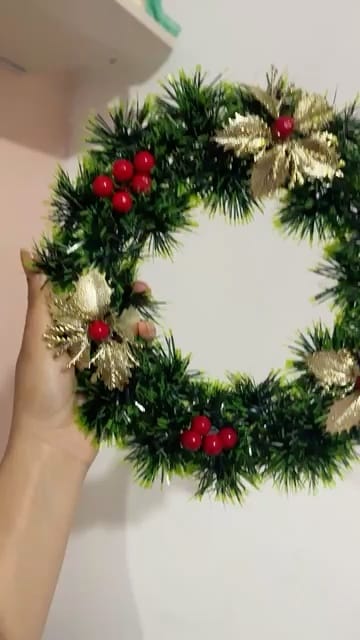 Customer photo review of Guirlanda de Natal Estruturada Decorativa 25cm e 40cm