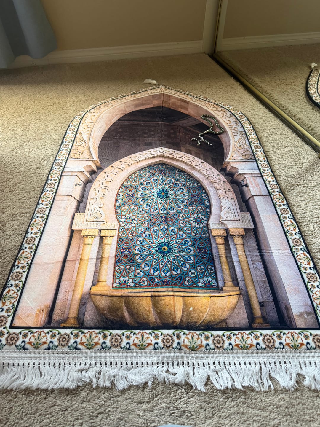 Customer photo review of 3D Mihrab Premium Padded Prayer Mat