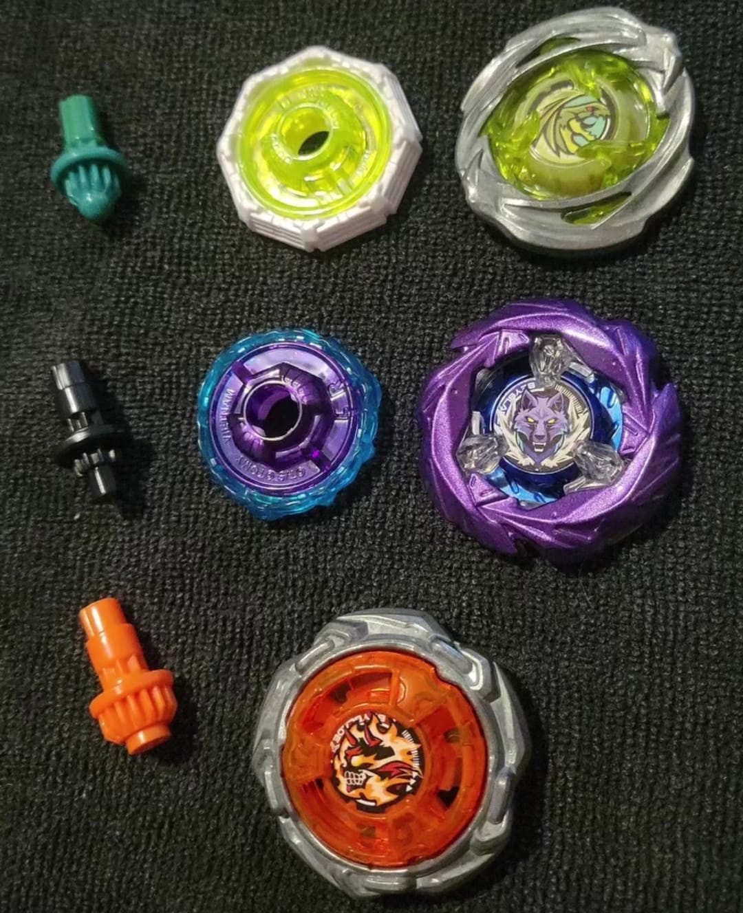 Customer photo review of [Pre-Order] Takara Tomy Beyblade X UX-21 Hells Nether Deck Set