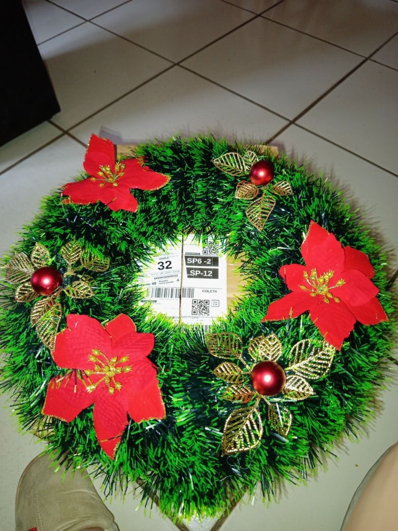 Customer photo review of Guirlanda de Natal Estruturada Decorativa 25cm e 40cm