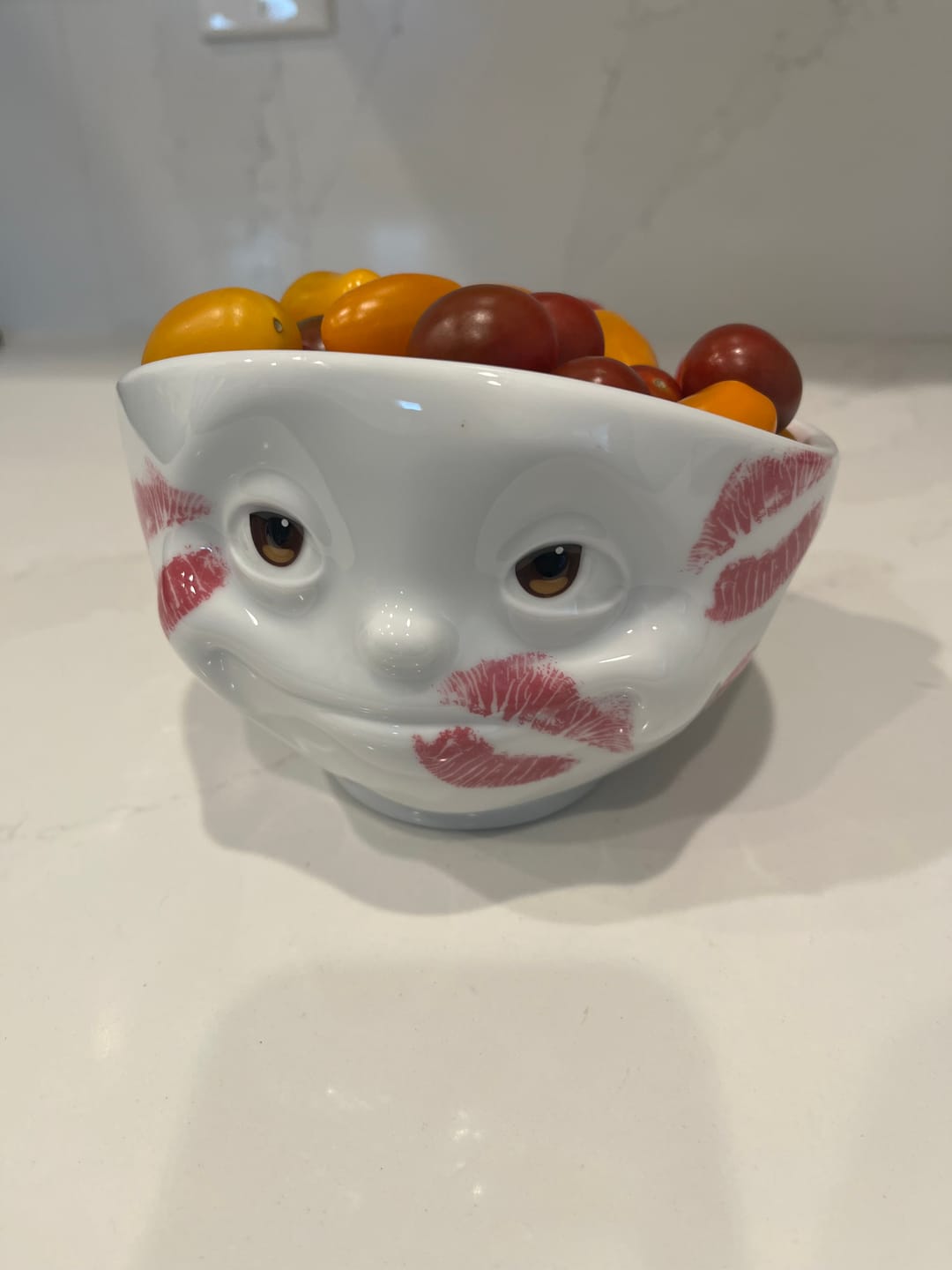 Customer photo review of 16 Oz. Bowl, Kissed Face, Movie Edition