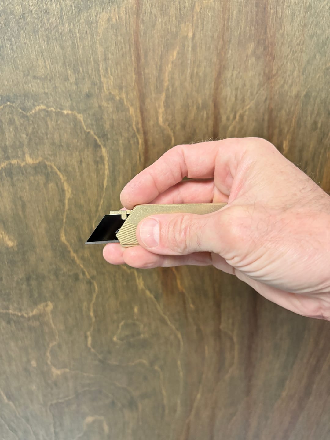Customer photo review of G9 Utility Knife (Titanium/Brass)
