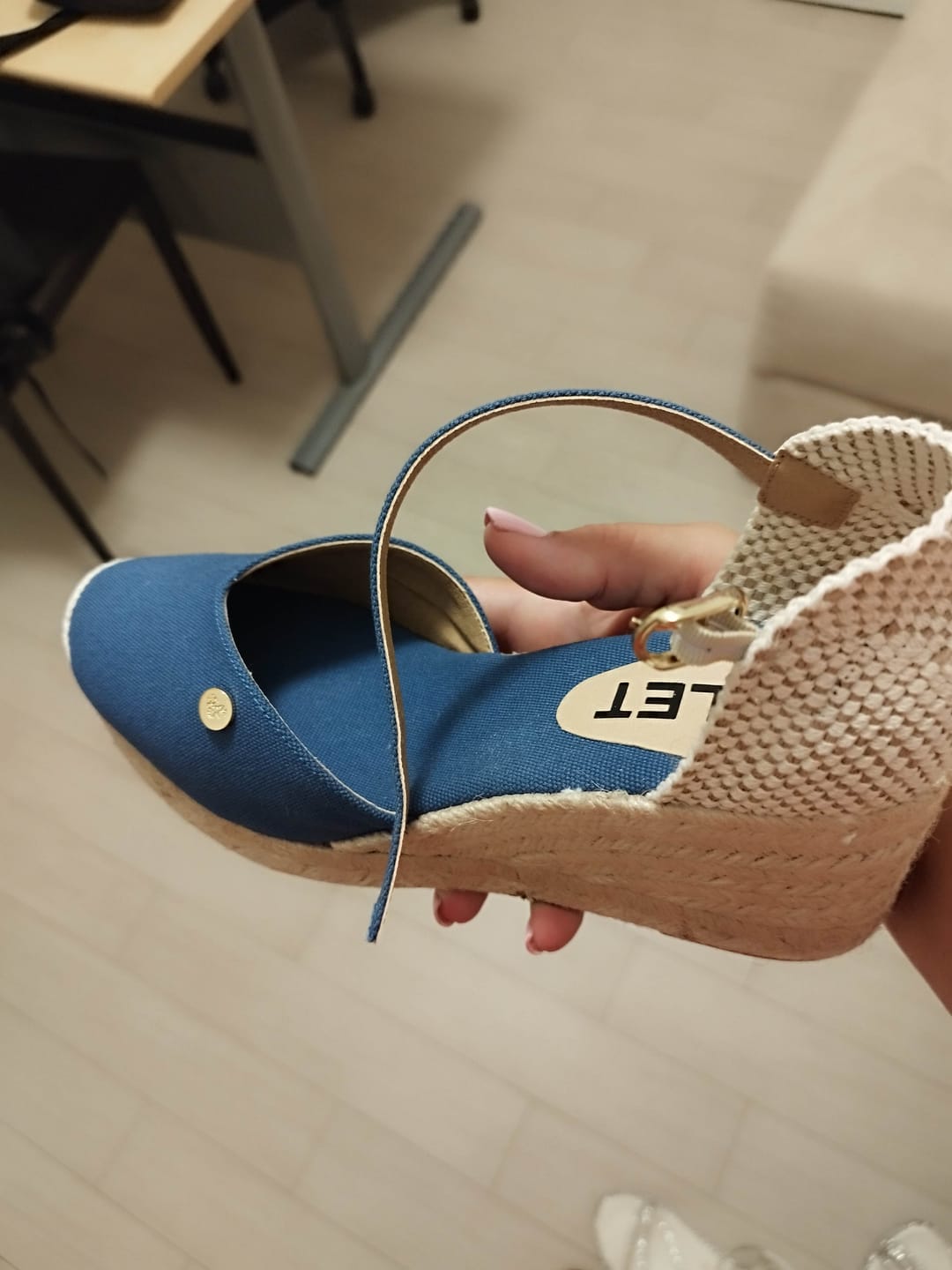 Customer photo review of MYSTERY 📦 BOX SCARPA DONNA [20€]