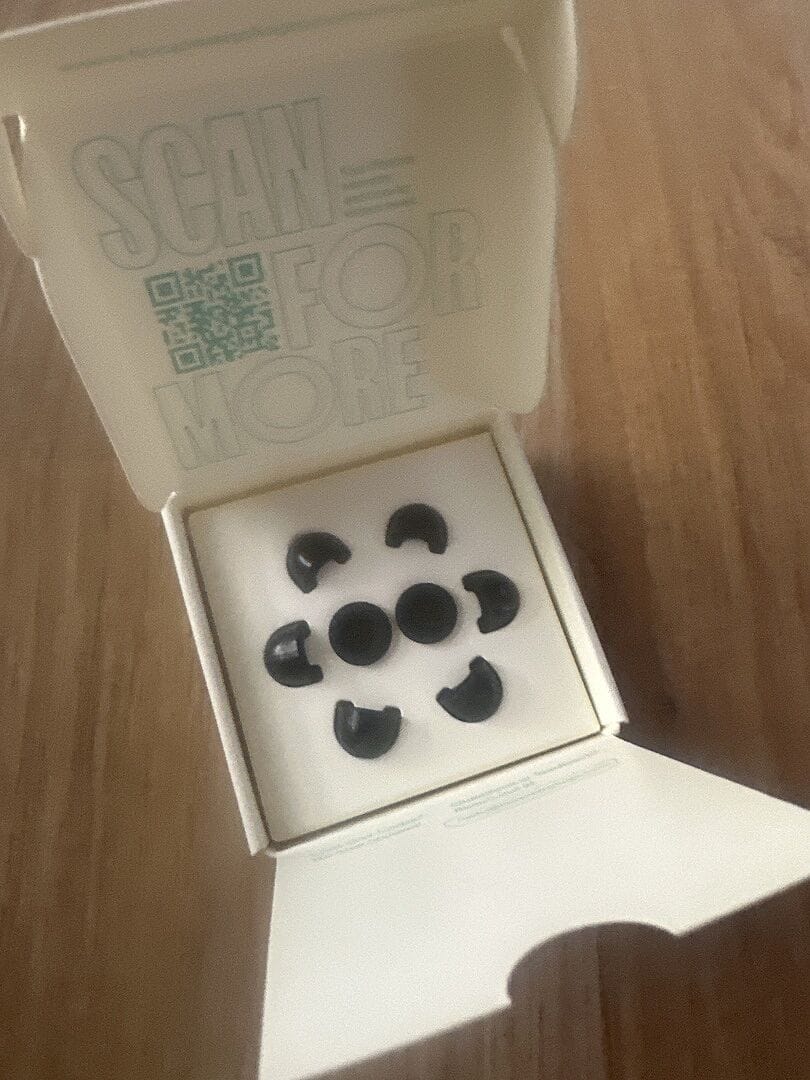 Customer photo review of Foam Ear tips + Loop Mute