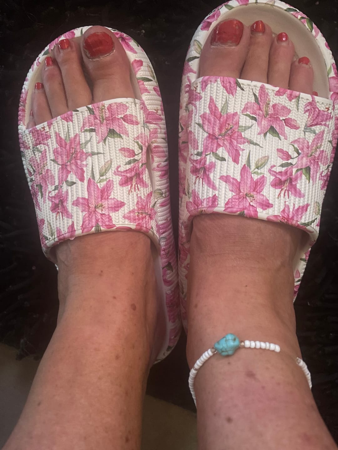 Customer photo review of HappyFlops Limited Editions