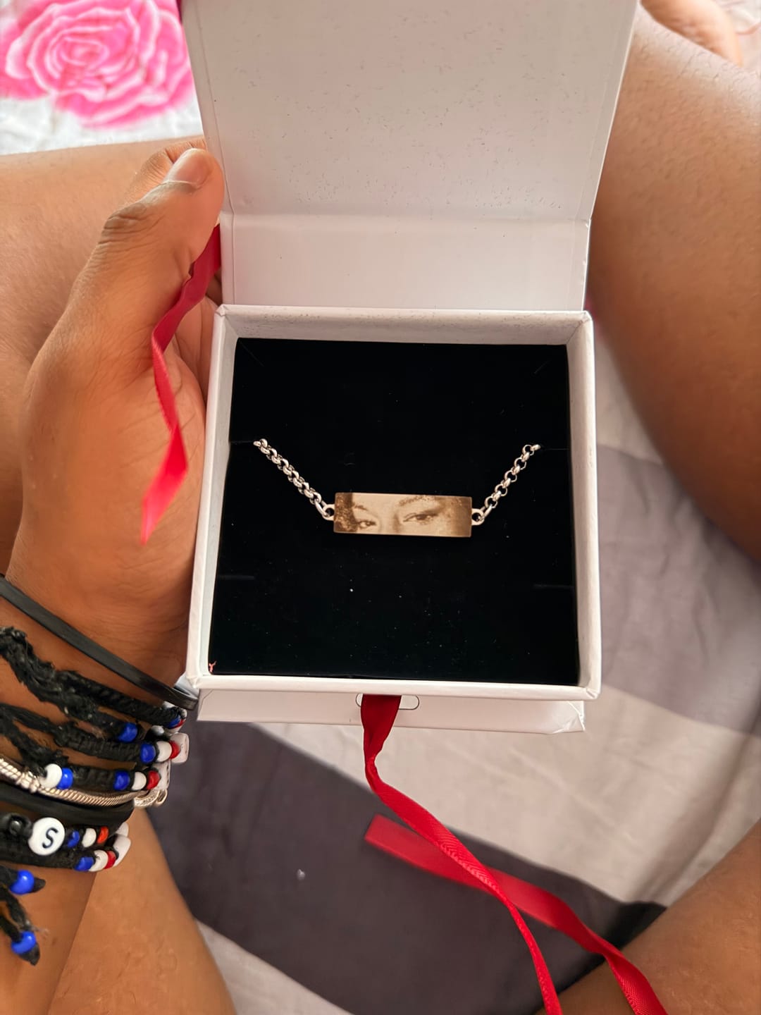Customer photo review of Personalized Eye Photo Bracelet