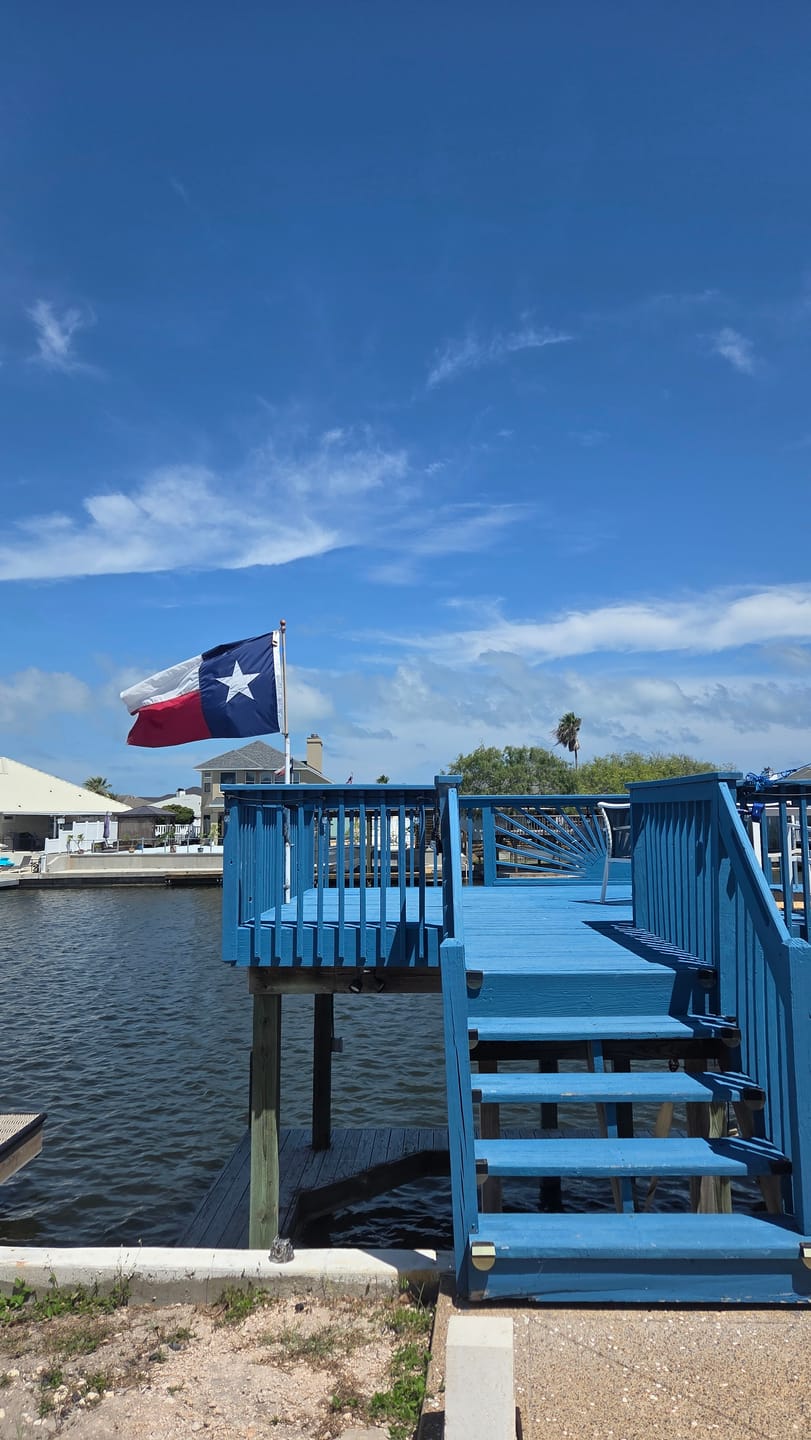 Customer photo review of 3' x 5' Texas Flag Set