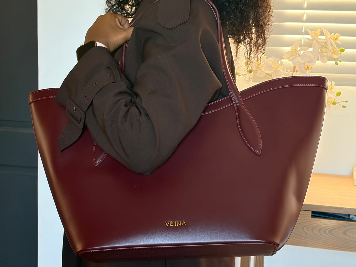 Customer photo review of The Nia tote bag