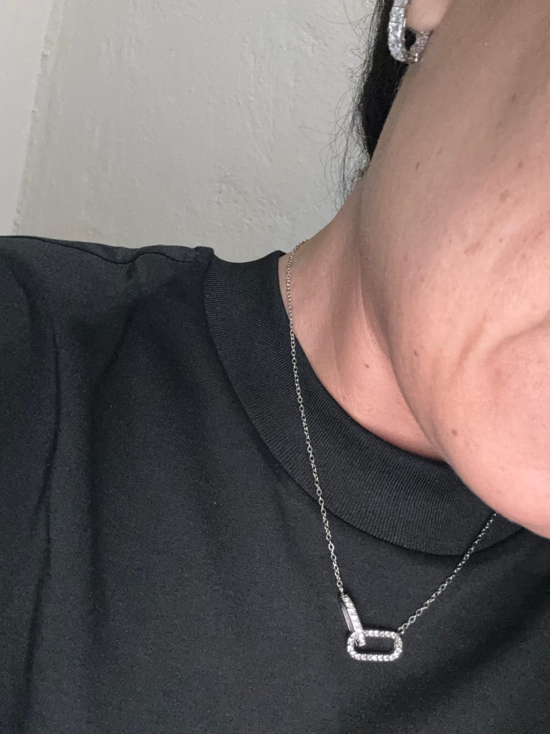 Customer photo review of Collar Théa Plata