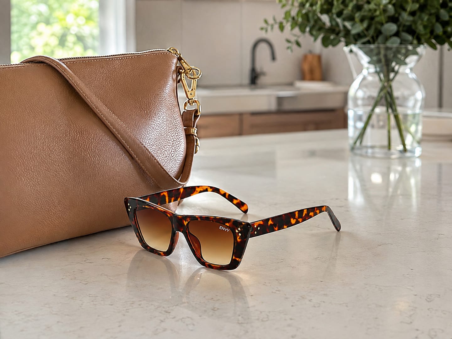 Customer photo review of Hilton Glam Leopard.