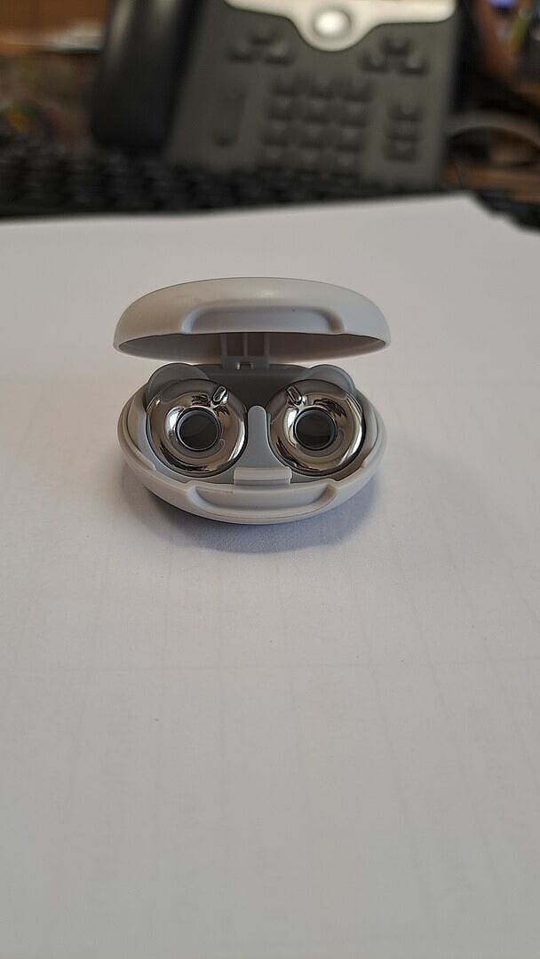 Customer photo review of Loop Switch™ 2 Iridescent