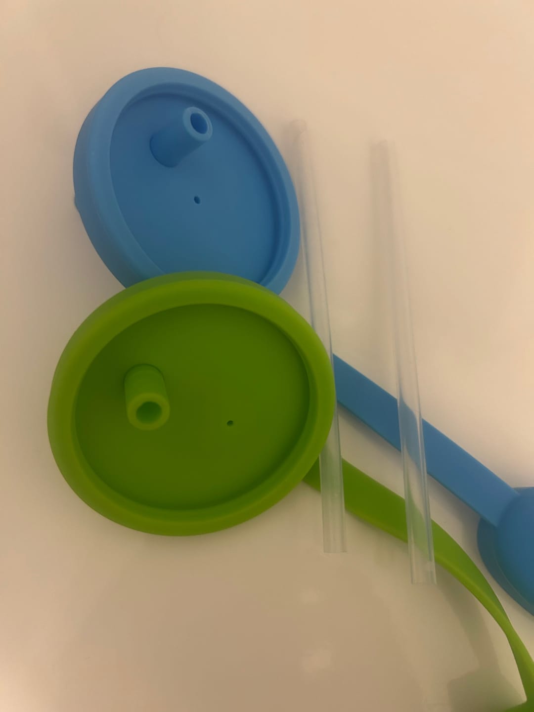 Customer photo review of "Drinkly™ Silikon-Dosendeckel"