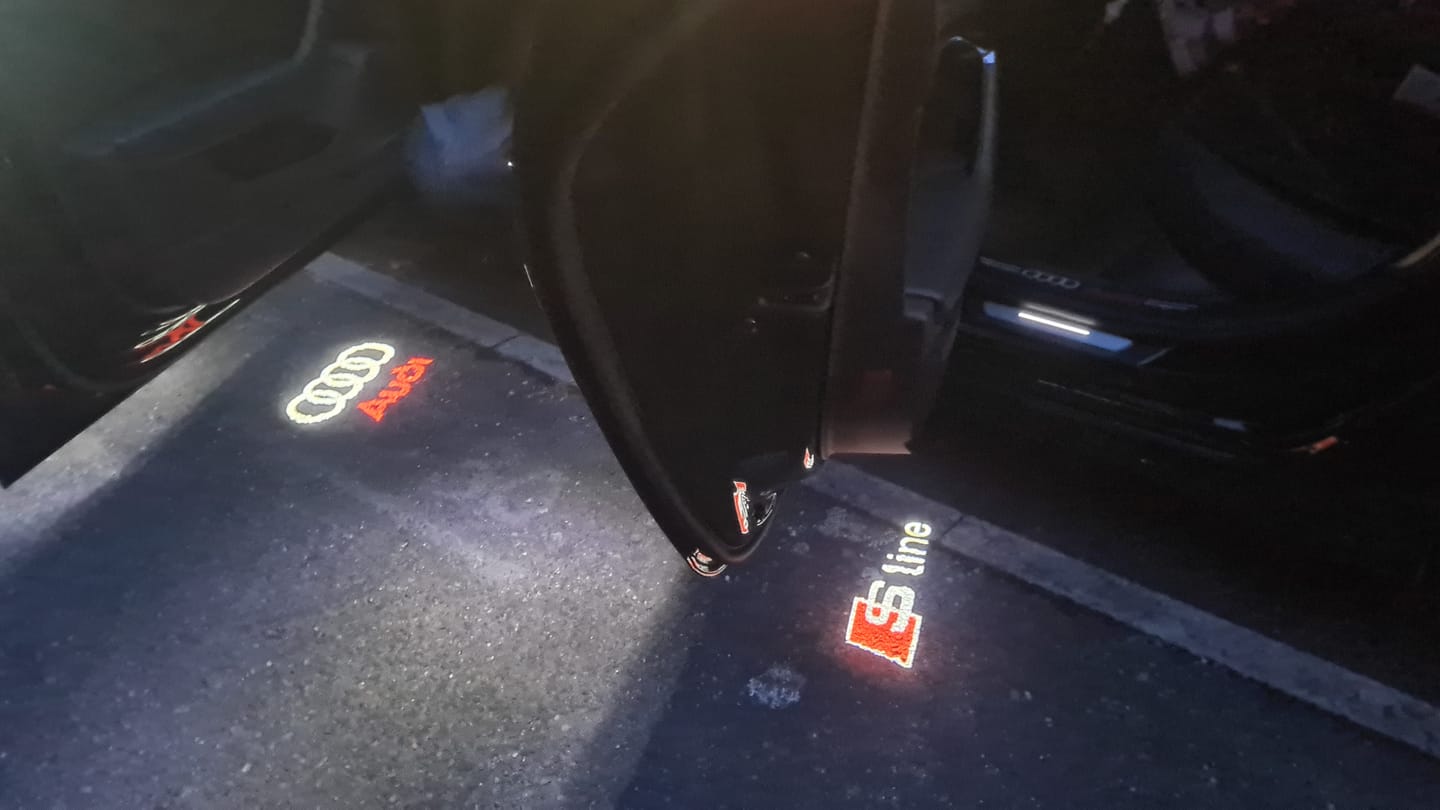 Customer photo review of AUDI DOOR LIGHTS