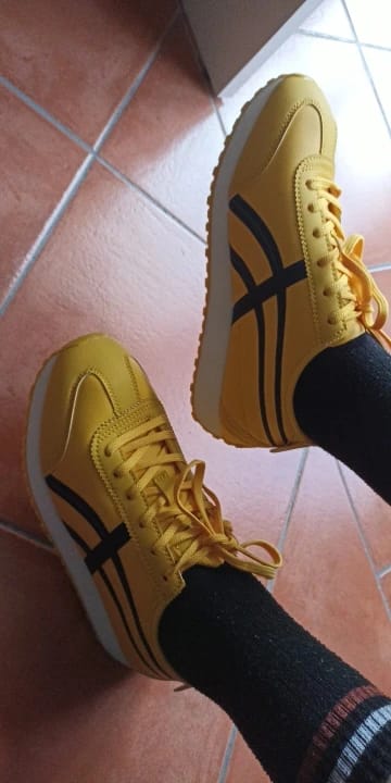 Customer photo review of Onitsuka Tiger Mexico 66