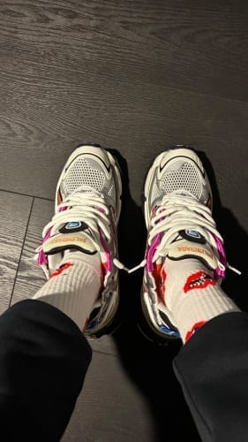 Customer photo review of Balenciaga Runner Multicolor