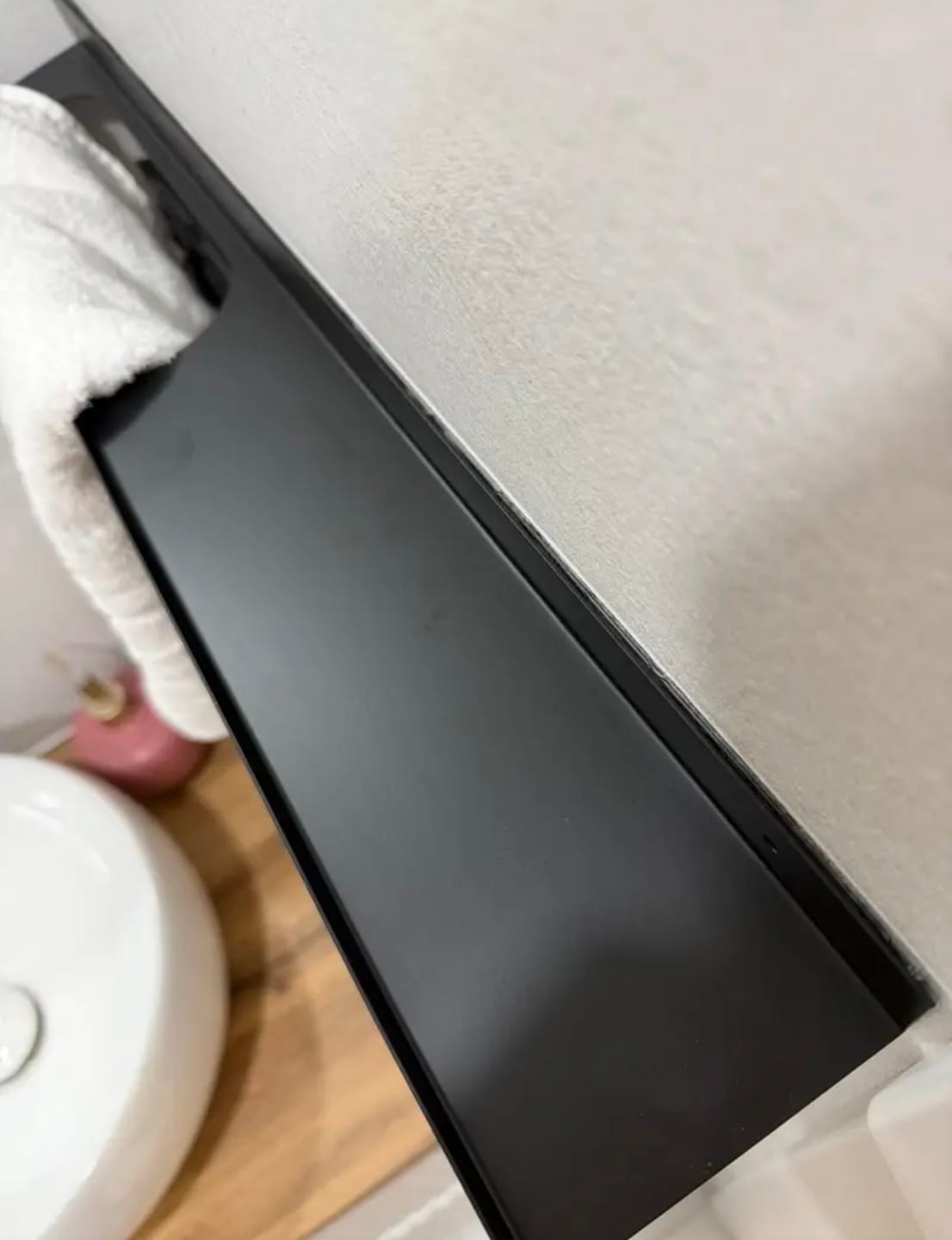 Customer photo review of FästKlart™ – Stark montering utan borrning