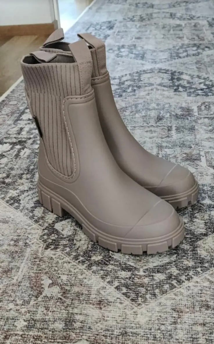 Customer photo review of SAFAR Rain Boots