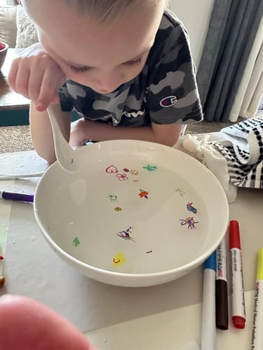 Customer photo review of FloatArt™ – Magic Floating Water Drawing Set