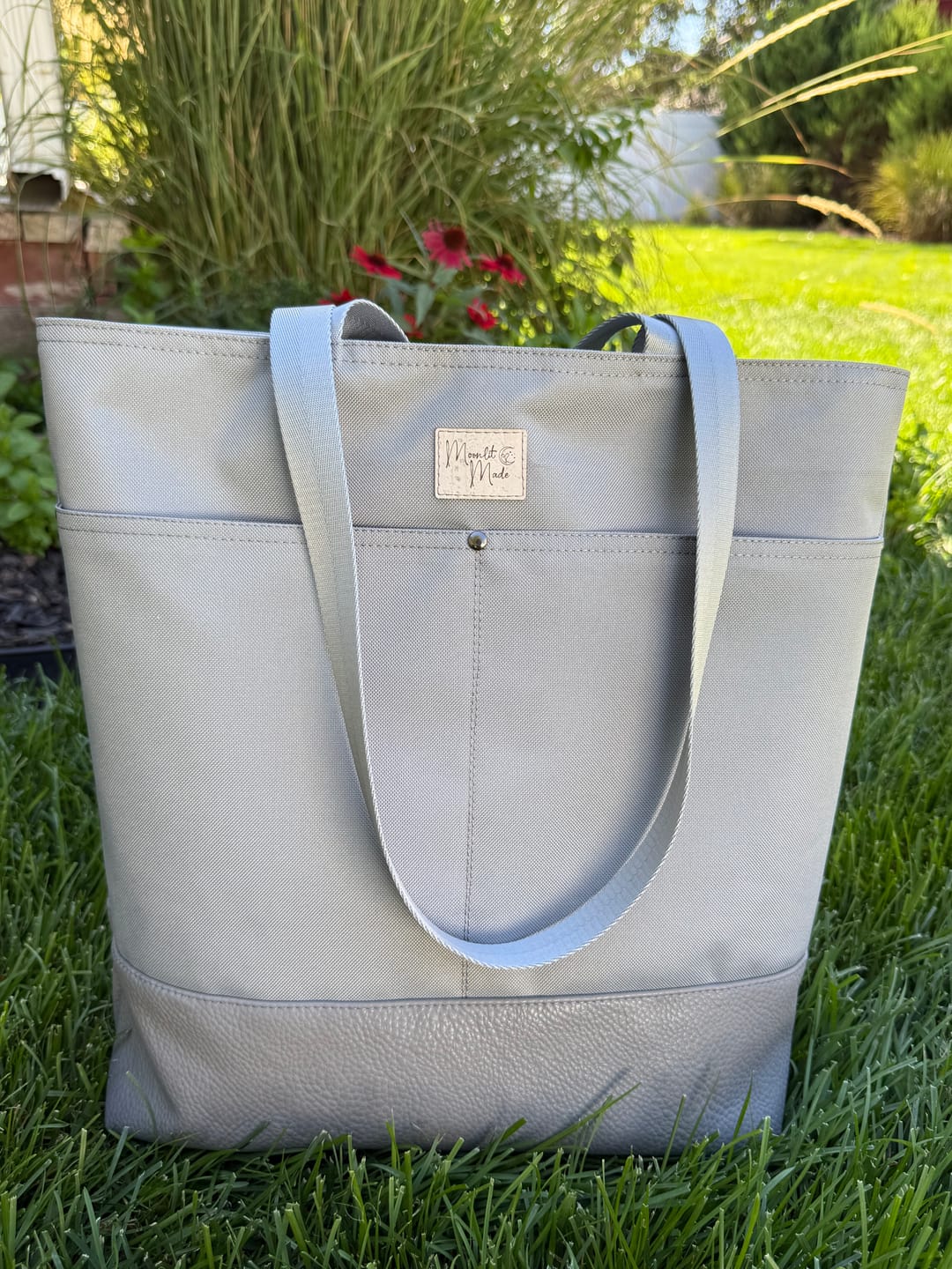Customer photo review of Wool + Wax Tote by Noodlehead in Grey - Bag Making Kit