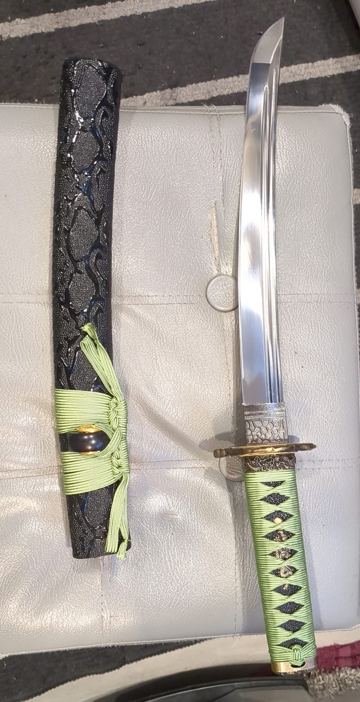Customer photo review of Custom Tanto Build your own Tanto sword