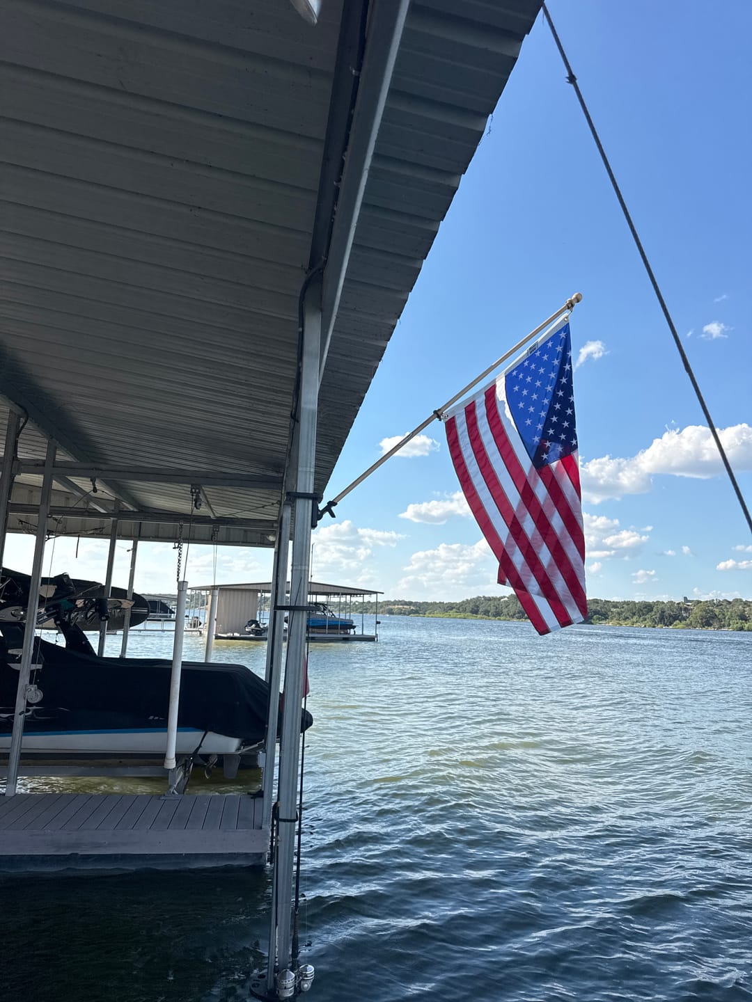 Customer photo review of Non-Tangle Flagpole Spinners